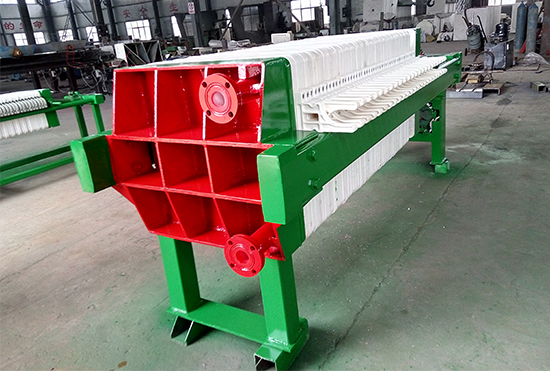 關于板框壓濾機油管滲油的原因(圖1) 關于板框壓濾機油管滲油的原因(圖1)